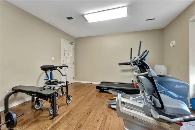 Additional image 20 of 4000 Creekside Dr Unit 203