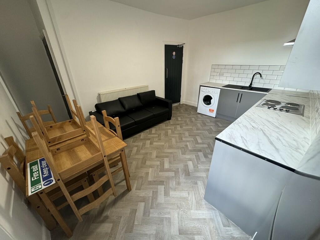 Additional image 7 of Tonge Moor Road, Bolton