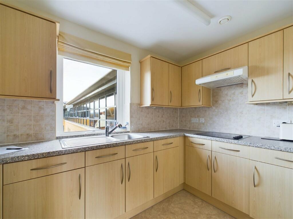 Additional image 9 of Amelia Court, Union Place, Worthing BN11 1AH
