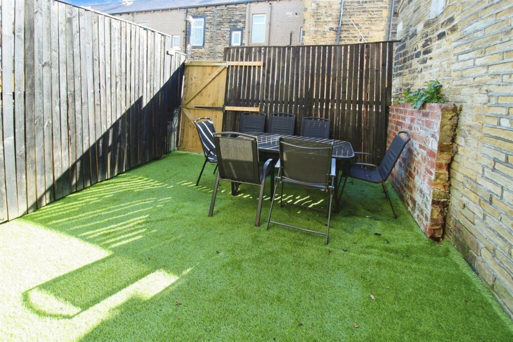 Additional image 13 of Chislehurst Place, Bradford, BD5 0PH