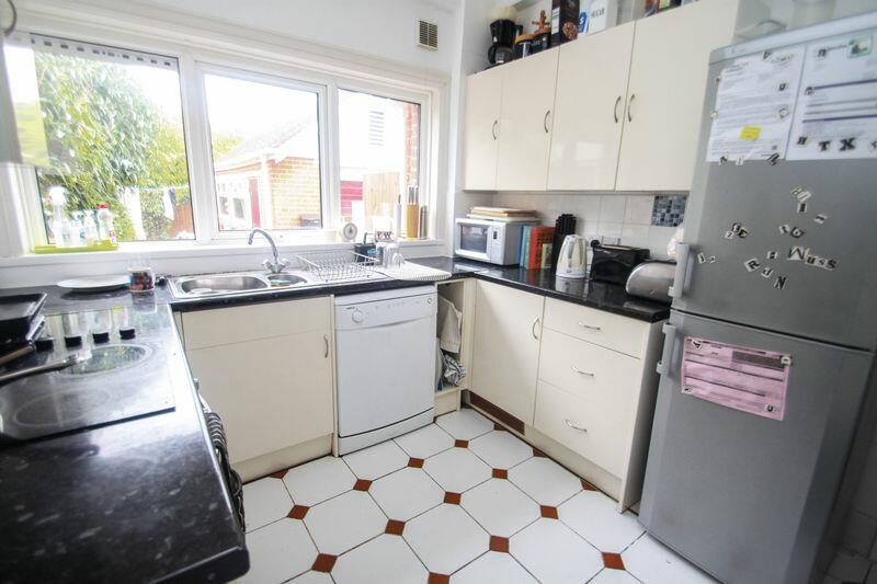 Additional image 6 of Spacious Ground Floor Flat, Professional Sharers Welcome