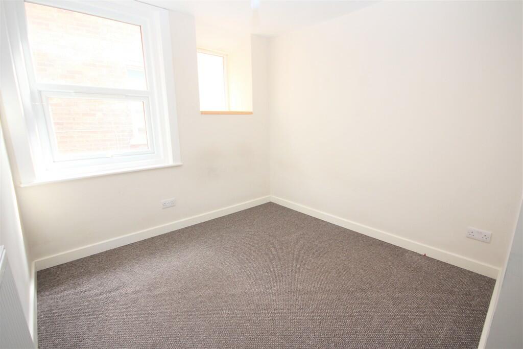 Additional image 4 of Holdenhurst Road, Bournemouth