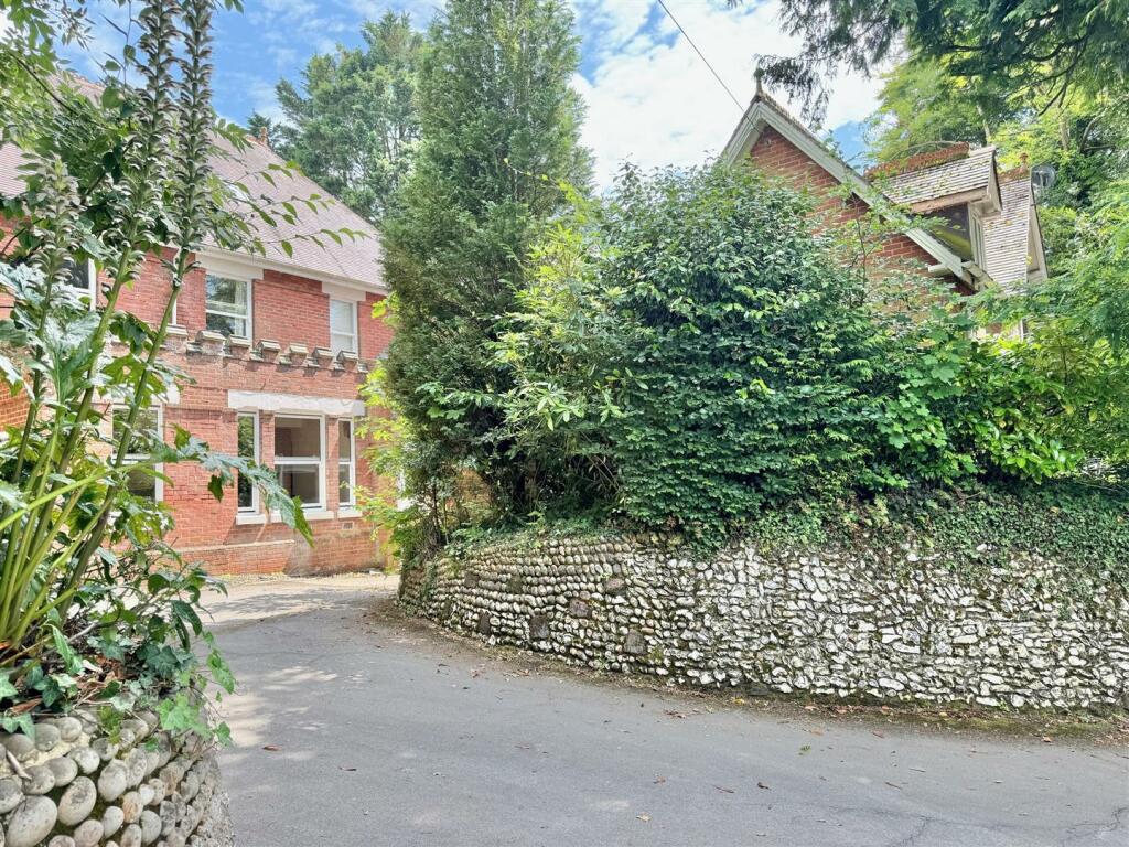 Additional image 12 of Rowlands Hill, Wimborne