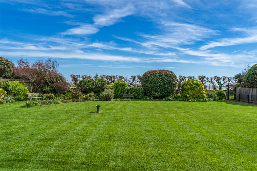 Additional image 11 of Elverlands Close, Ferring, Worthing, West Sussex, BN12