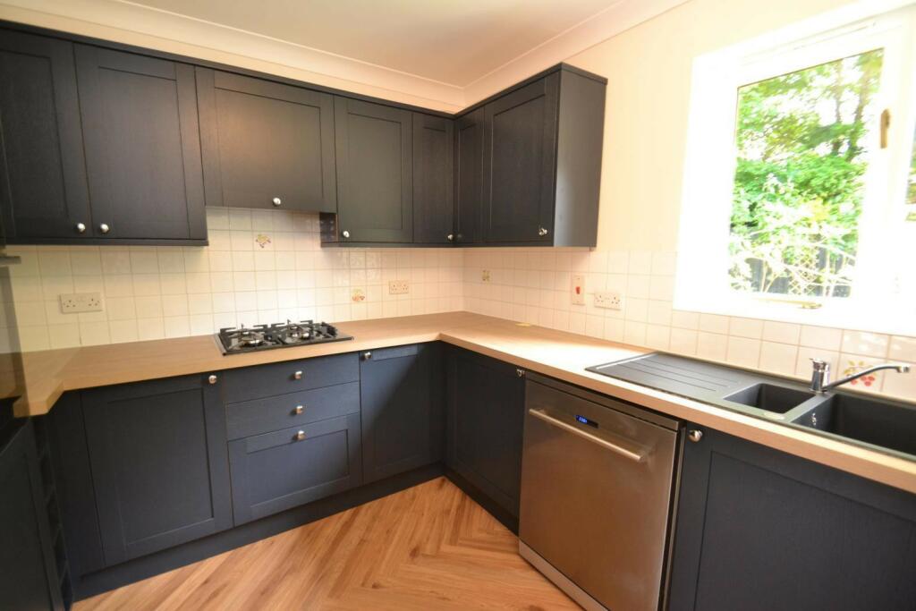 Additional image 3 of Broadstone