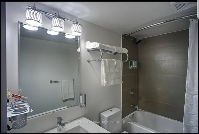 Additional image 8 of 155 Yorkville Ave Unit 701