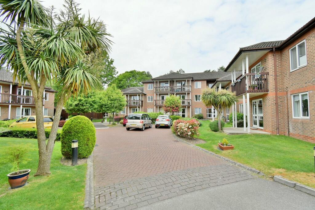 Additional image 15 of Fernlea Avenue, Ferndown, BH22