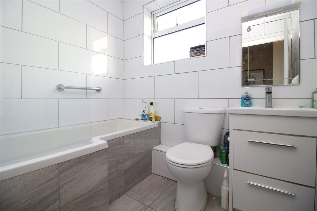 Additional image 5 of Vincent Close, New Milton, Hampshire, BH25