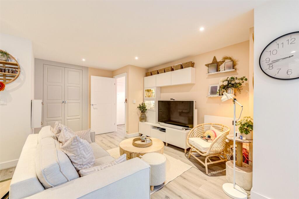 Additional image 11 of Romany Road, Worthing, West Sussex, BN13