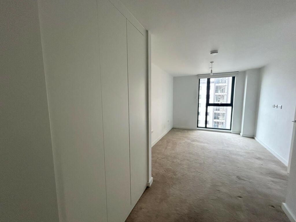 Additional image 6 of The Helm, Holdenhurst Road