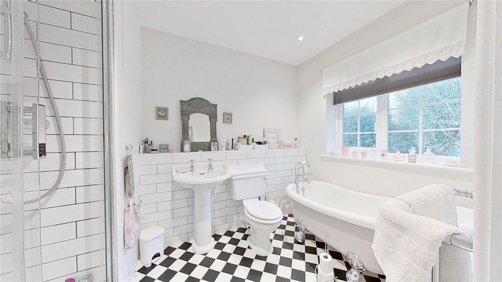 Additional image 8 of Seafields, The Close, Shoreham By Sea, West Sussex, BN43