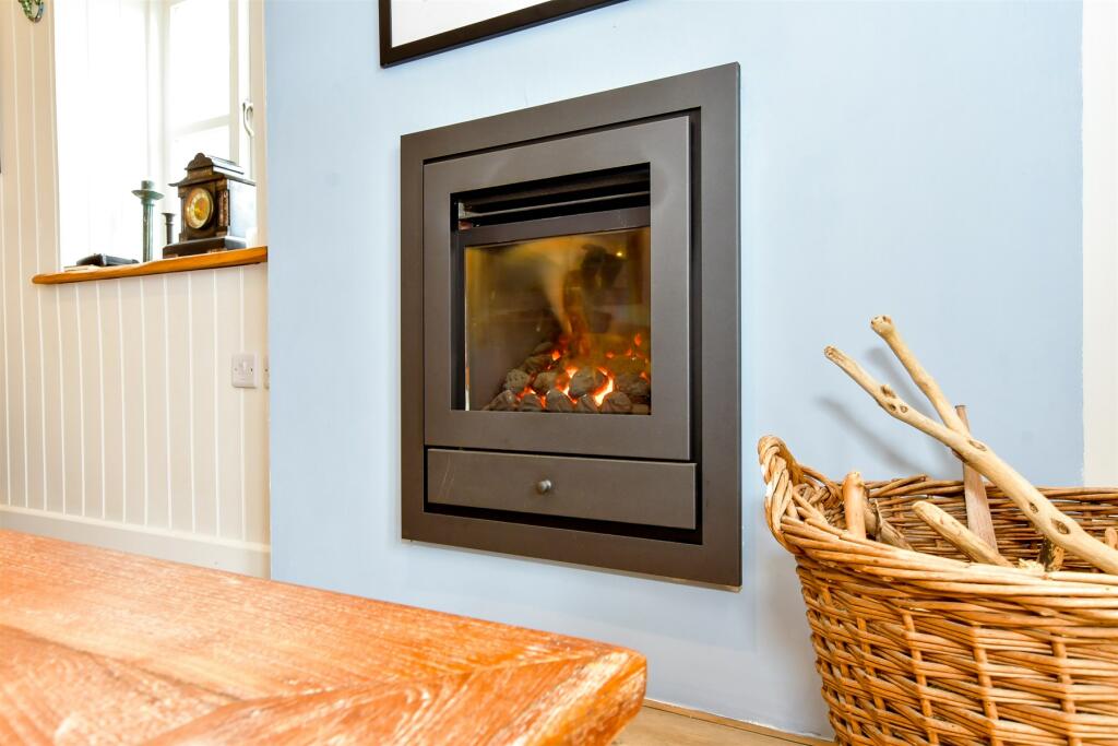 Additional image 7 of River Road, Arundel, West Sussex