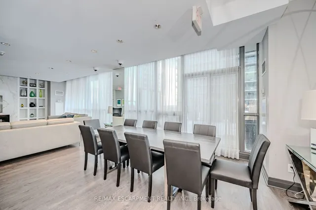 Additional image 29 of 1185 The Queensway Unit 112