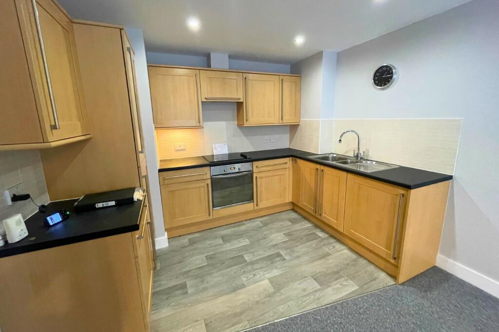 Additional image 10 of 411a Lymington Road, Highcliffe, Dorset. BH23 5EN