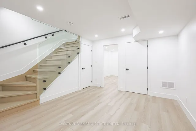 Additional image 27 of 212 Victor Ave