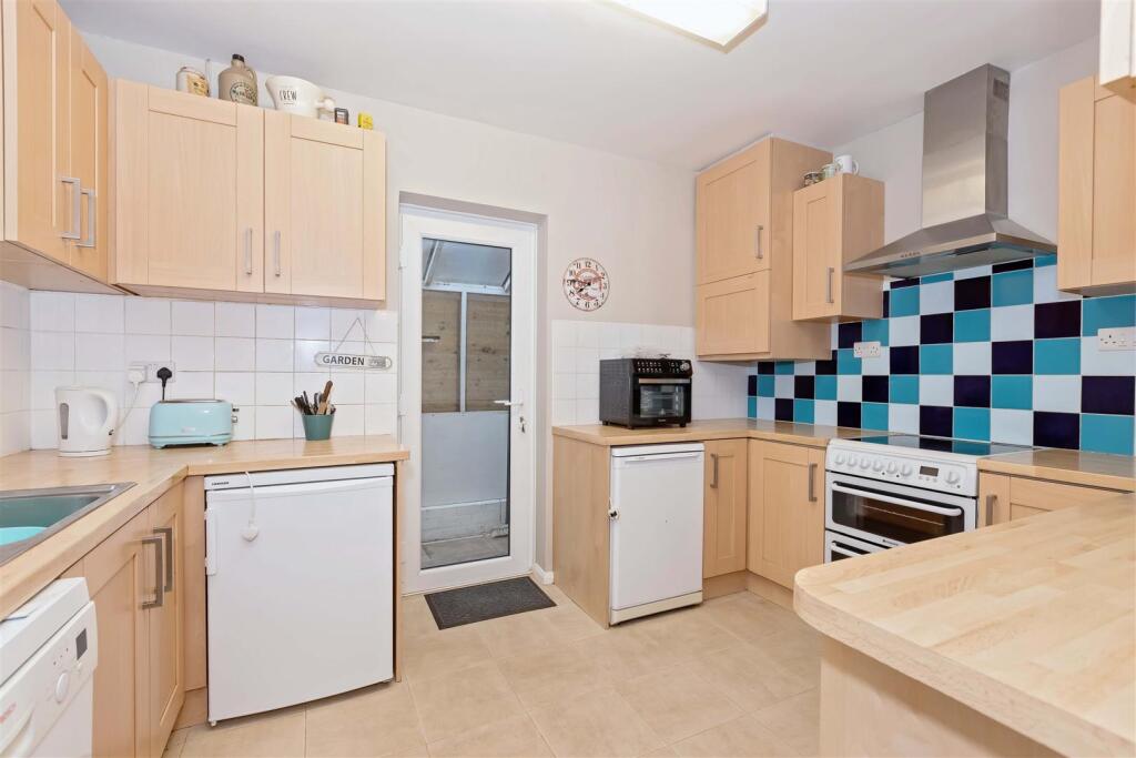 Additional image 15 of Chute Avenue, High Salvington