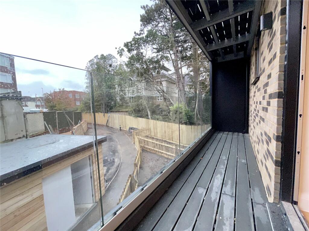 Additional image 7 of 121a North Road, Poole, Dorset, BH14