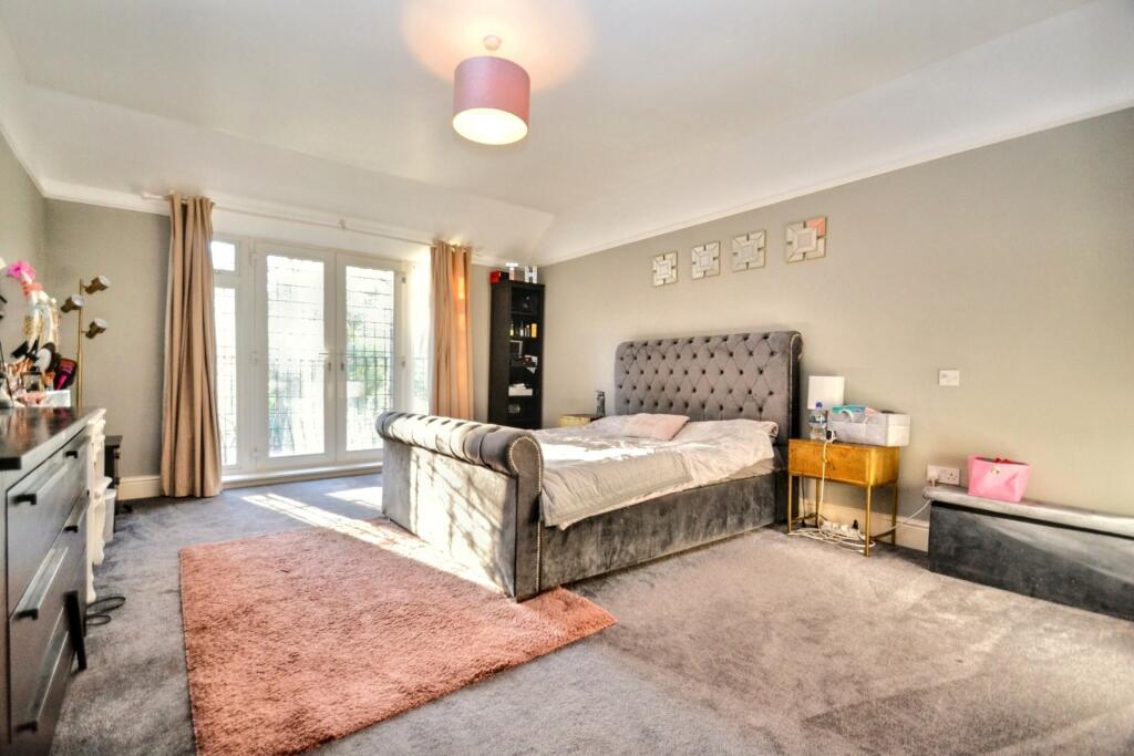 Additional image 14 of Broadstone