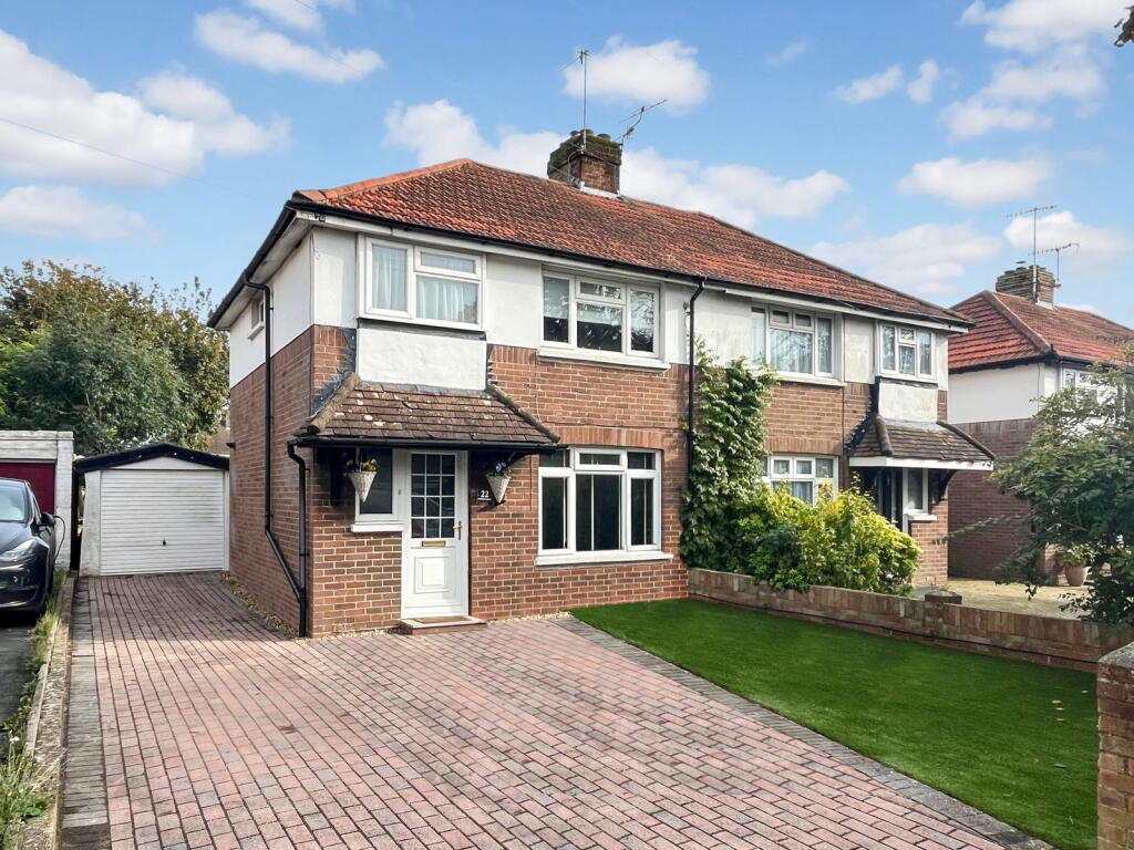 Morland Avenue, Worthing, BN14 8PX