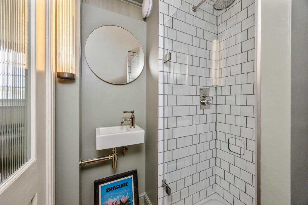 Additional image 14 of Warwick Place, Worthing, BN11 3EU