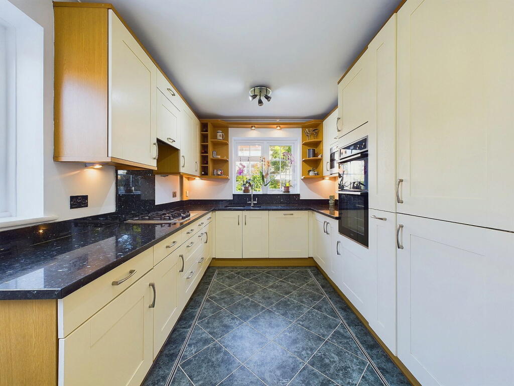 Additional image 5 of Albany Close, Worthing, BN11