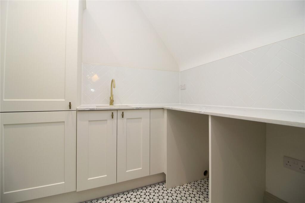 Additional image 13 of Chewton Farm Road, Highcliffe, Dorset, BH23