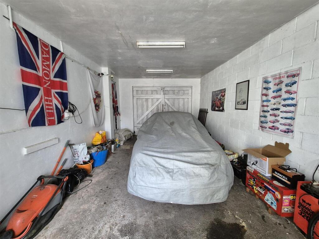 Additional image 11 of Gorleston Road, Poole