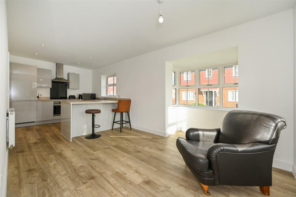 Additional image 4 of Steeple Chase Way, Fontwell