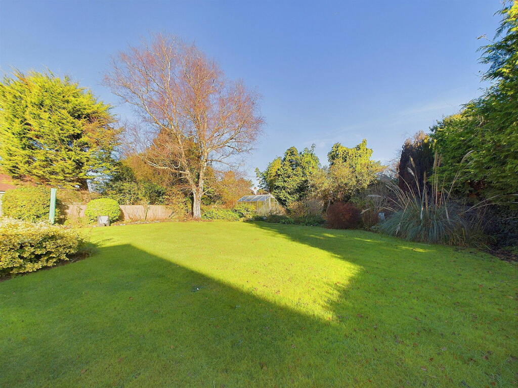 Additional image 32 of Lime Tree Avenue, Findon Valley, Worthing BN14 0DP