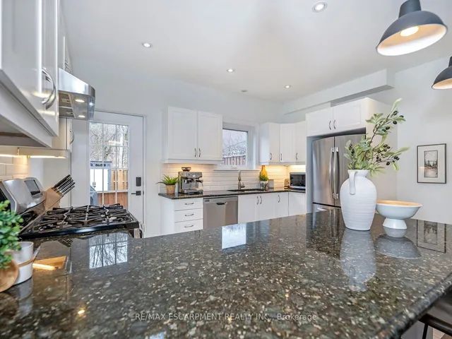 Additional image 12 of 218 Cumberland Ave