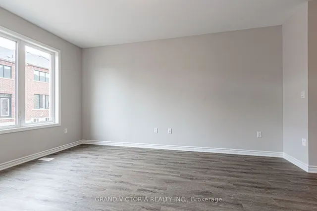 Additional image 9 of 1677 Sauble Crt