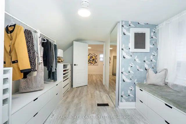 Additional image 21 of 905 & 907 Glencairn Ave