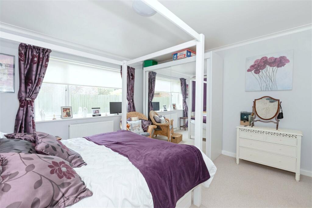 Additional image 9 of Marine Crescent, Goring-by-Sea, Worthing, West Sussex, BN12