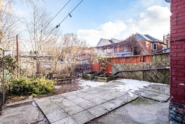 Additional image 33 of 136 Dundurn St