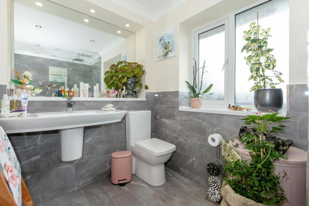 Additional image 15 of Pier Road, Littlehampton, West Sussex, BN17