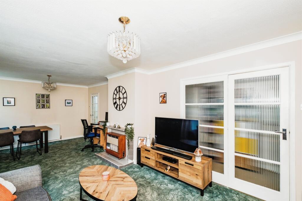 Additional image 15 of Fernhurst Drive, Goring-By-Sea, Worthing
