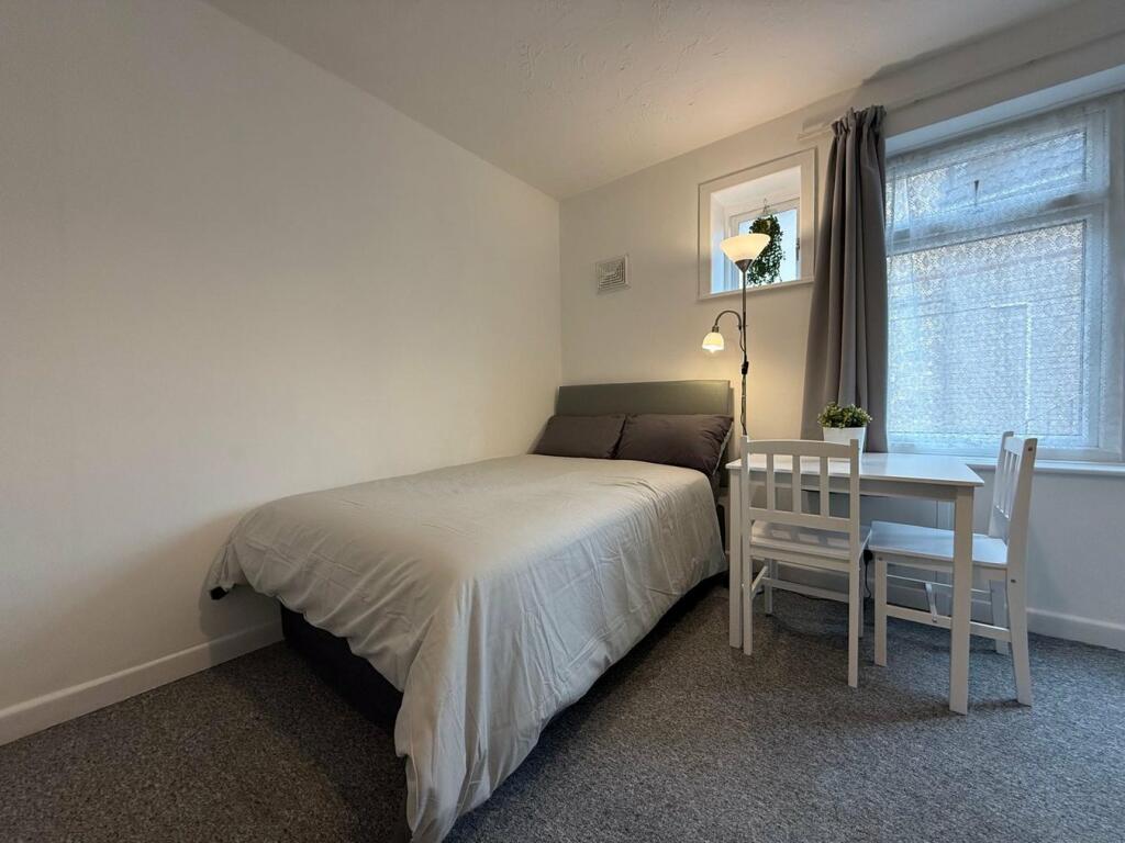 Additional image 15 of Crescent Road, Bournemouth, BH2