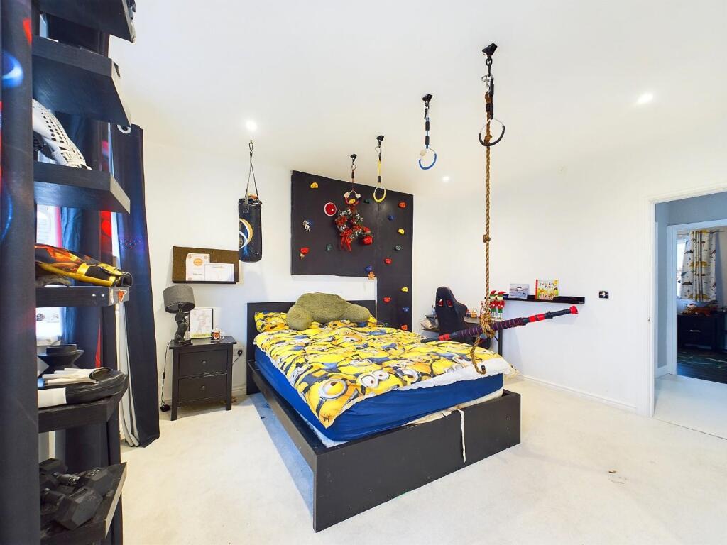 Additional image 10 of Agincourt Drive, Bingley