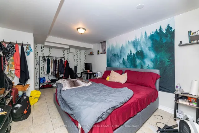 Additional image 35 of 39 Arborview Cres