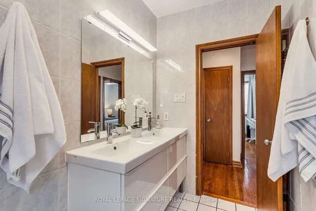 Additional image 20 of 72 De Quincy Blvd