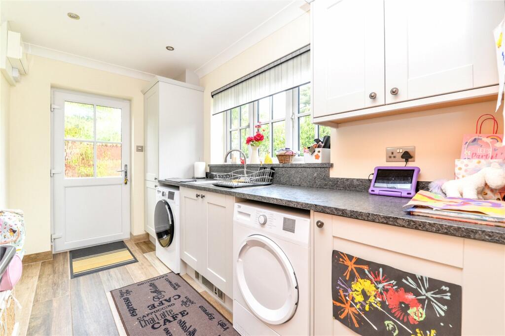 Additional image 17 of York Avenue, New Milton, Hampshire, BH25