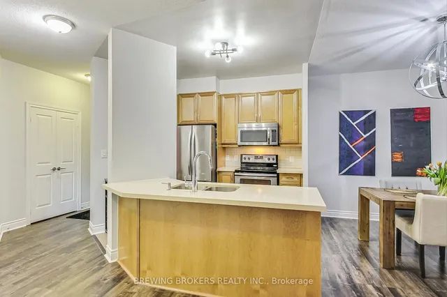 Additional image 14 of 25 Earlington Ave Unit 114