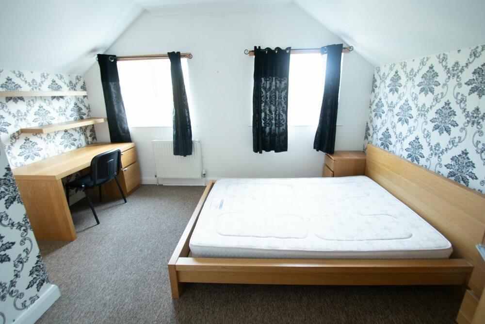 Additional image 12 of 2a Portchester Place, Bournemouth,