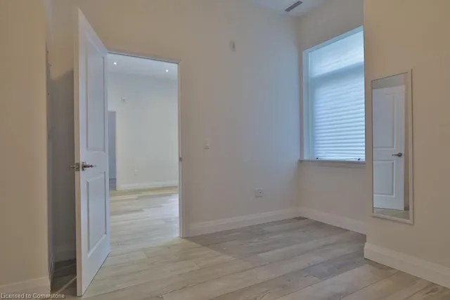 Additional image 14 of 1 Redfern Ave Unit 118