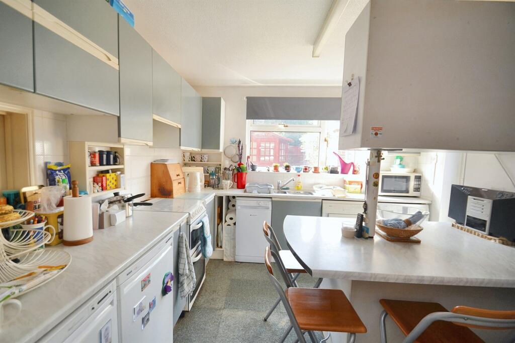 Additional image 5 of Broadstone