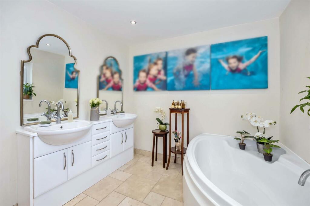 Additional image 8 of Ashurst Close, Goring-By-Sea