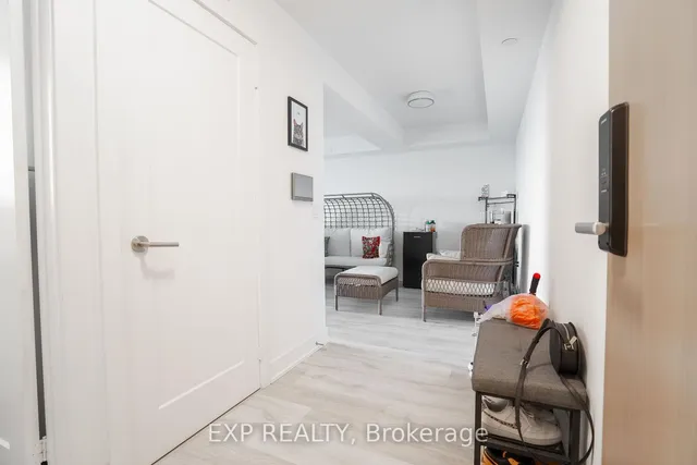 Additional image 3 of 585 Bloor St Unit 1324