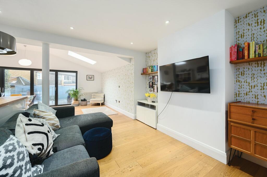 Additional image 14 of Oxen Avenue, Shoreham, West Sussex, BN43