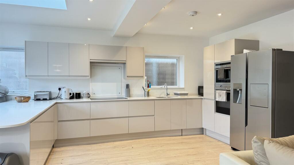 Additional image 2 of Sherwood Avenue, Whitecliff