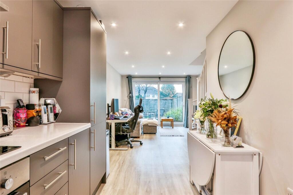 Additional image 6 of Trinidad Crescent, Poole, BH12